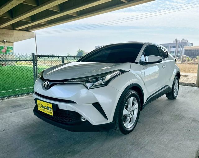 TOYOTA豐田 C-HR  第1張相片