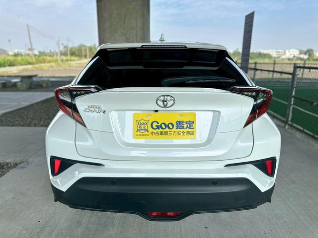 TOYOTA豐田 C-HR  第4張相片
