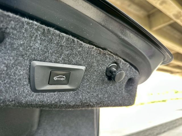 BMW寶馬 528I  第8張相片