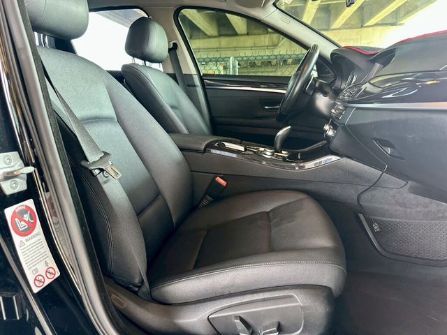 BMW寶馬 528I  第12張相片