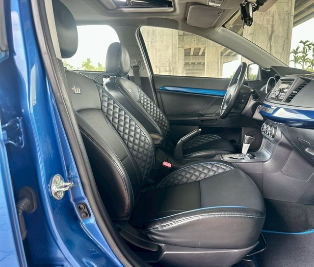 MITSUBISHI三菱 LANCER IO  第9張相片