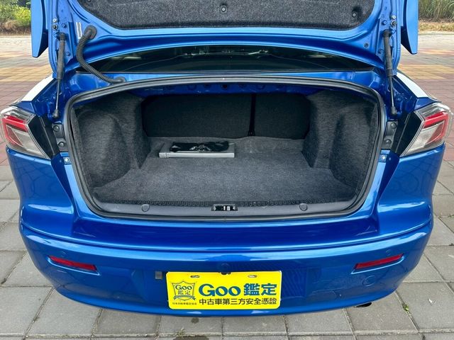 MITSUBISHI三菱 LANCER IO  第12張相片