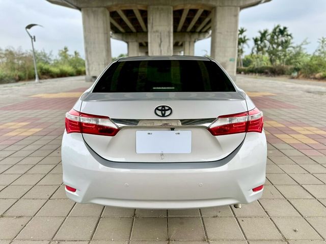 TOYOTA豐田 ALTIS  第4張相片