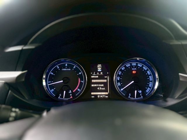 TOYOTA豐田 ALTIS  第17張相片