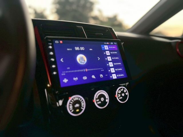 MITSUBISHI三菱 COLT PLUS  第19張相片