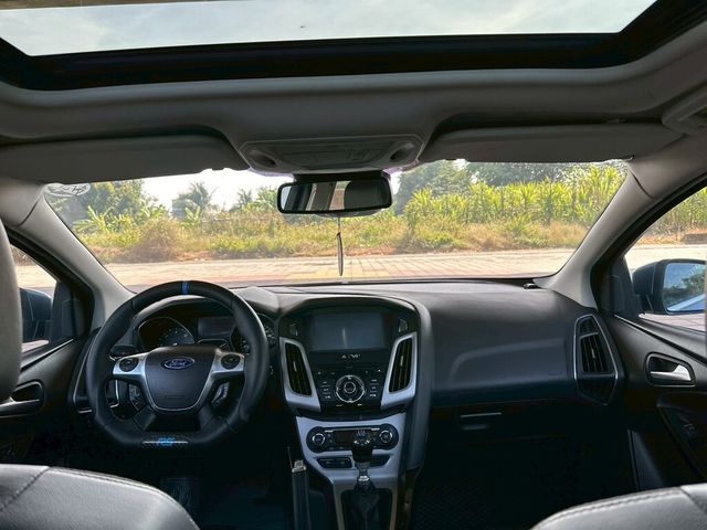 FORD福特 FOCUS  第13張相片