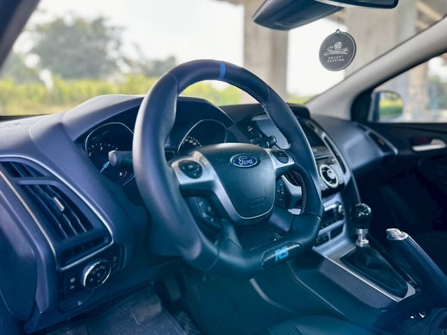 FORD福特 FOCUS  第14張相片