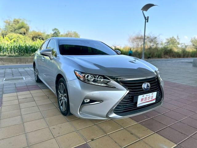 LEXUS凌志 ES300H  第2張相片