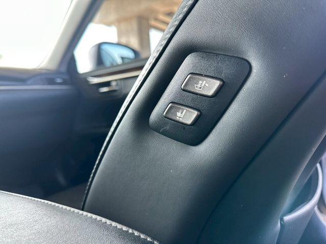 LEXUS凌志 ES300H  第18張相片