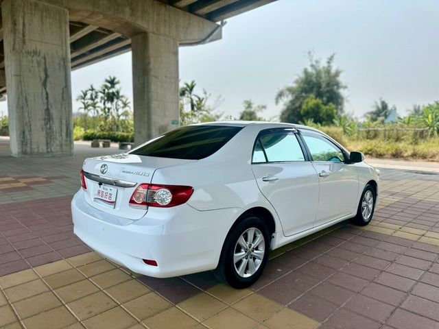 TOYOTA豐田 ALTIS  第3張相片