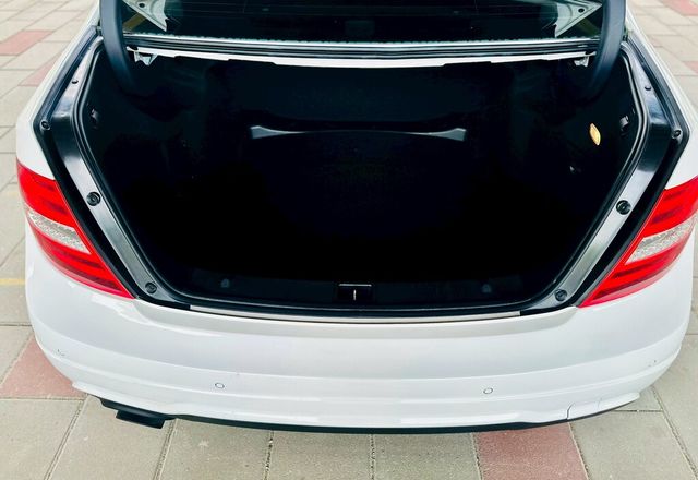 M-BENZ賓士 C200  第9張相片