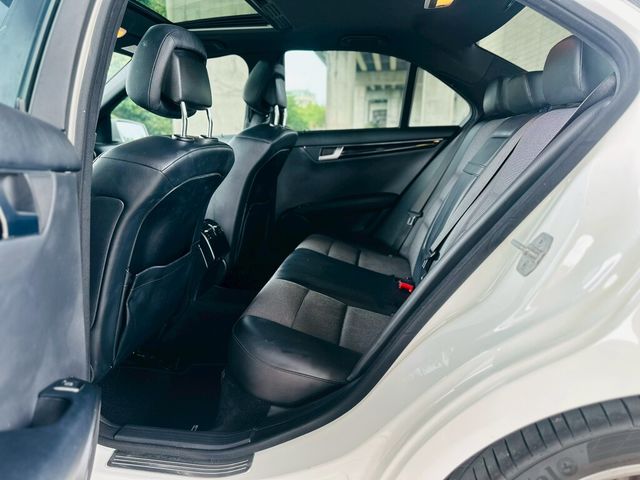 M-BENZ賓士 C200  第16張相片