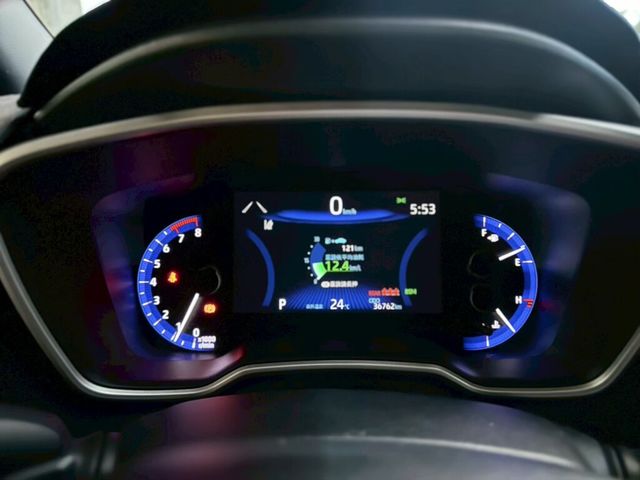 TOYOTA豐田 COROLLA SPORT  第17張相片