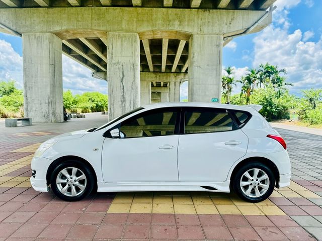 NISSAN日產 TIIDA  第8張相片