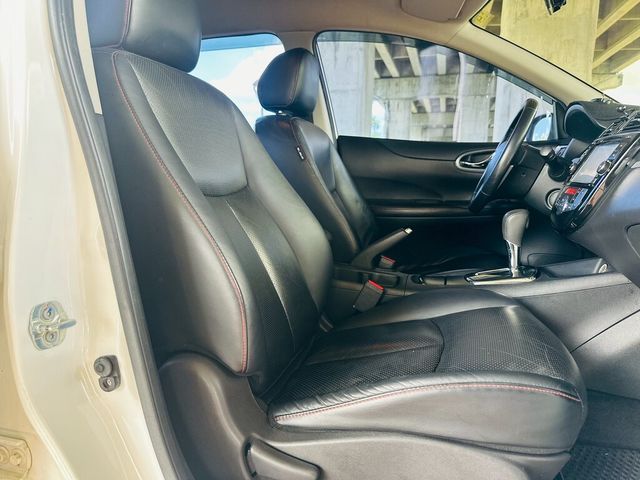 NISSAN日產 TIIDA  第14張相片