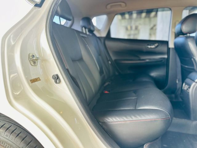 NISSAN日產 TIIDA  第15張相片