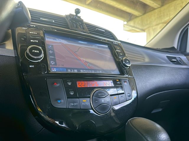 NISSAN日產 TIIDA  第19張相片