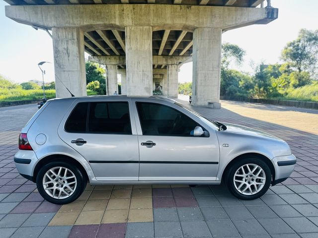 VOLKSWAGEN福斯 GOLF  第10張相片