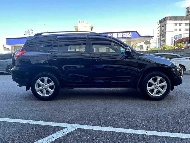 RAV4 2.4 2WD  第4張相片