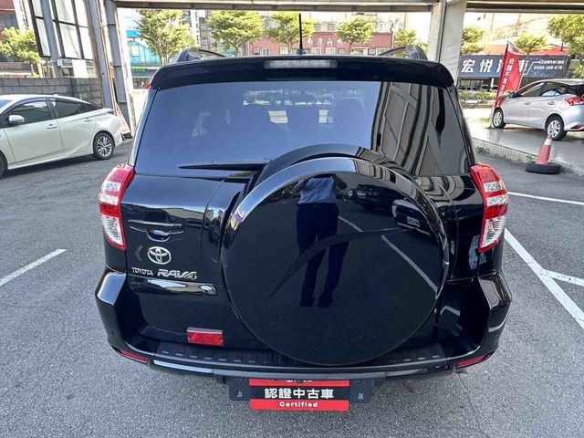 RAV4 2.4 2WD  第6張相片