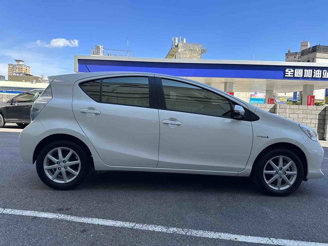 PRIUS C 1.5  第4張相片