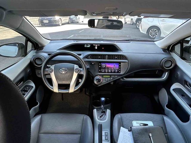 PRIUS C 1.5  第7張相片
