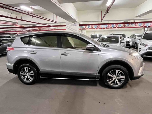 RAV4 2.0  第4張相片