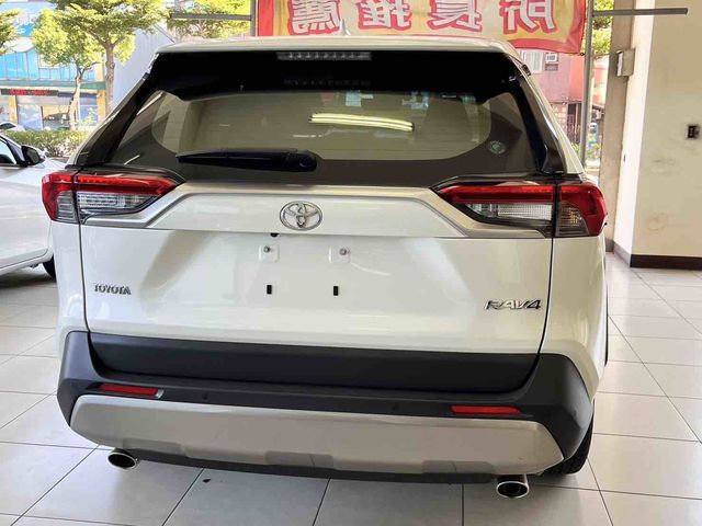 RAV4 2.0  第6張相片