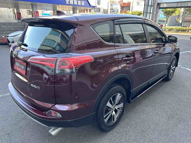 RAV4 2.0  第5張相片