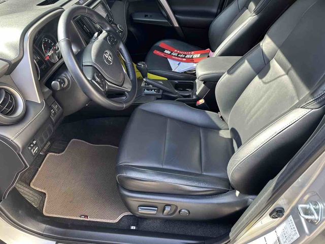 RAV4 2.5 4WD  第8張相片