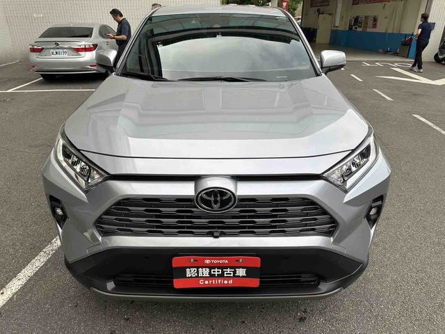 RAV4 2.0  第2張相片