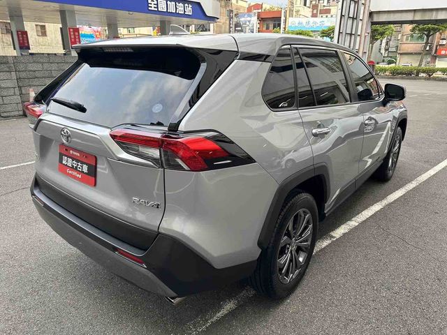 RAV4 2.0  第5張相片