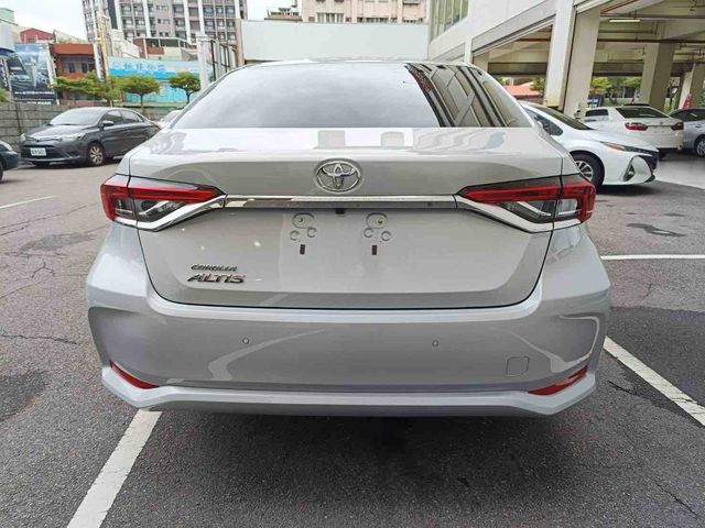 ALTIS 1.8  第6張相片