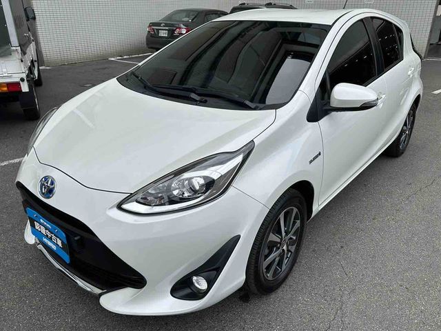 PRIUS C 1.5  第1張相片