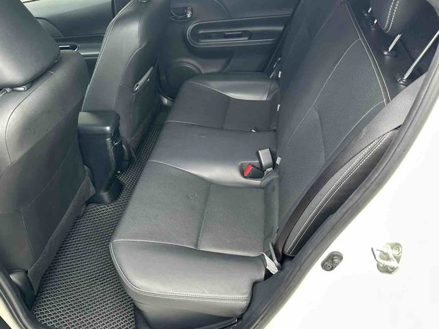 PRIUS C 1.5  第9張相片
