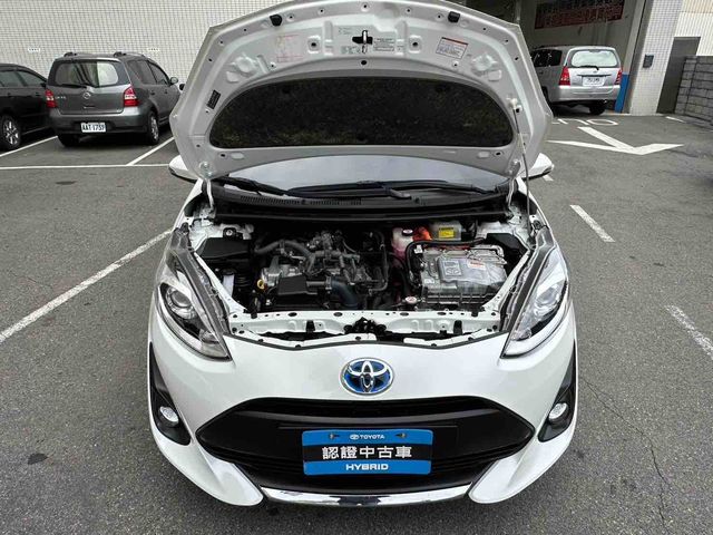 PRIUS C 1.5  第10張相片
