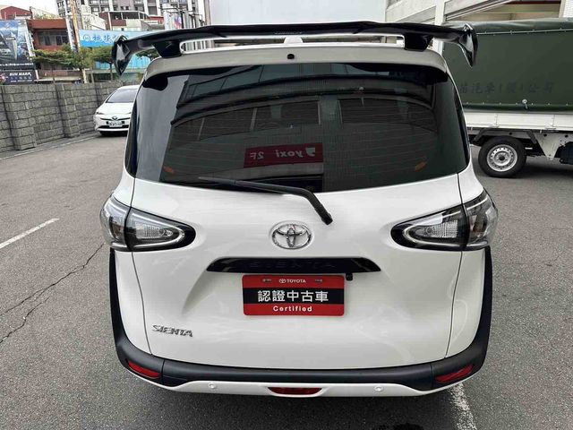 SIENTA 1.8  第6張相片