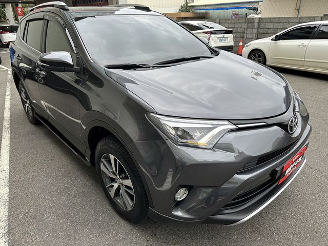 RAV4 2.0  第3張相片