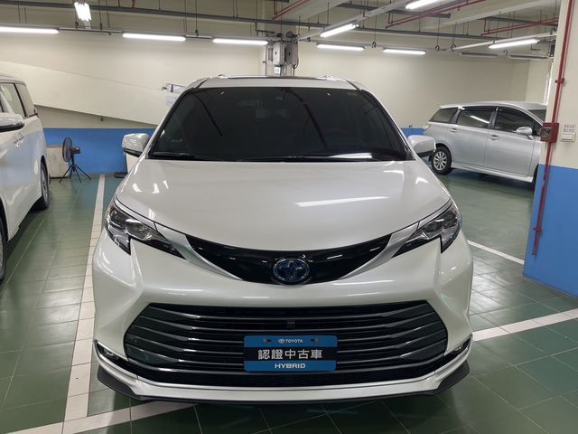 SIENNA 2.5HV  第2張相片