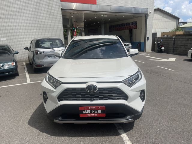 RAV4 2.0  第2張相片