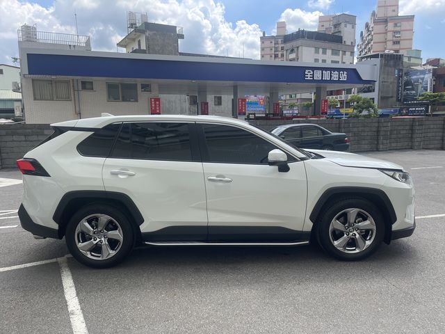 RAV4 2.0  第4張相片