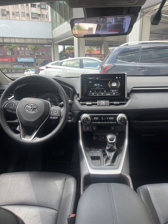 RAV4 2.0  第7張相片