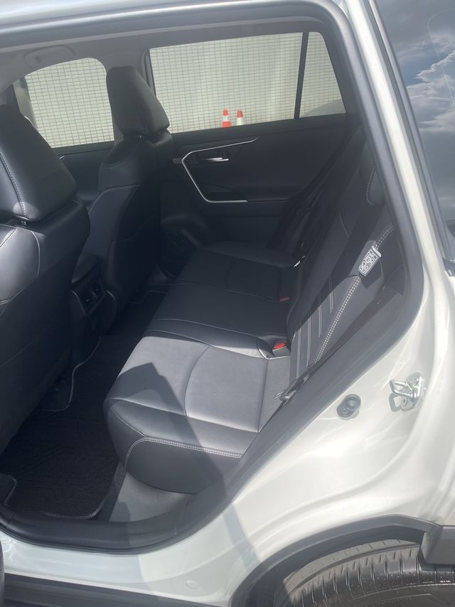 RAV4 2.0  第9張相片