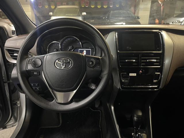 YARIS 1.5  第7張相片