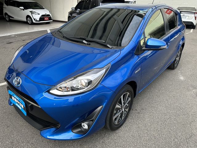 PRIUS C 1.5  第1張相片