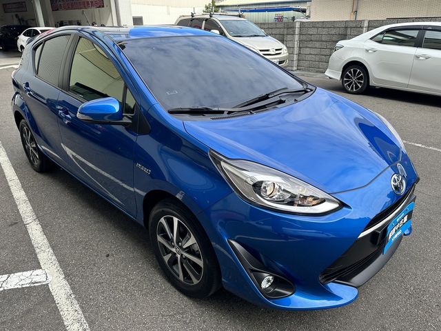 PRIUS C 1.5  第3張相片