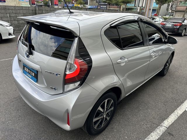 PRIUS C 1.5  第5張相片