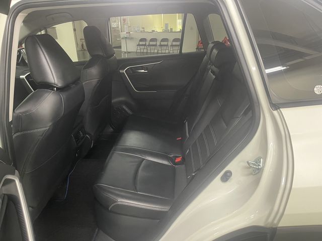 RAV4 2.5 HV  第9張相片