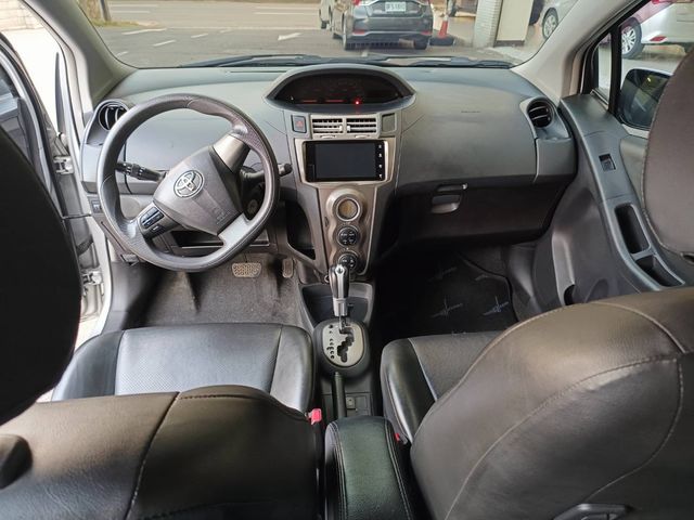 YARIS 1.5  第7張相片