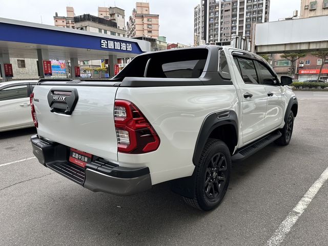 HILUX  第5張相片